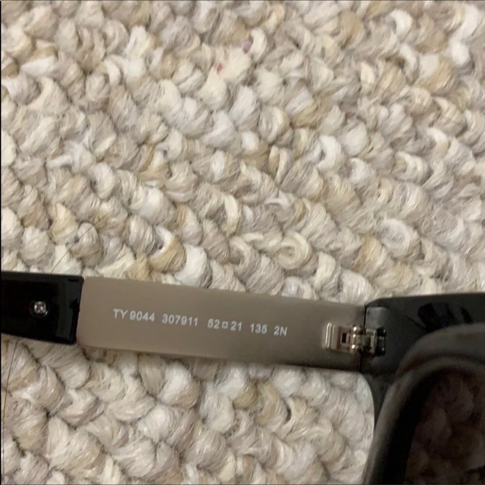 ✨Tory Burch Sunnies✨ - Picture 6 of 7